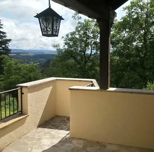 Au Calme Avec Point De Vue Proche Turenne Cressensac-Sarrazac